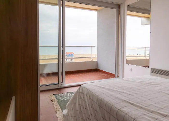 La Perle De La * 포르트라누벨